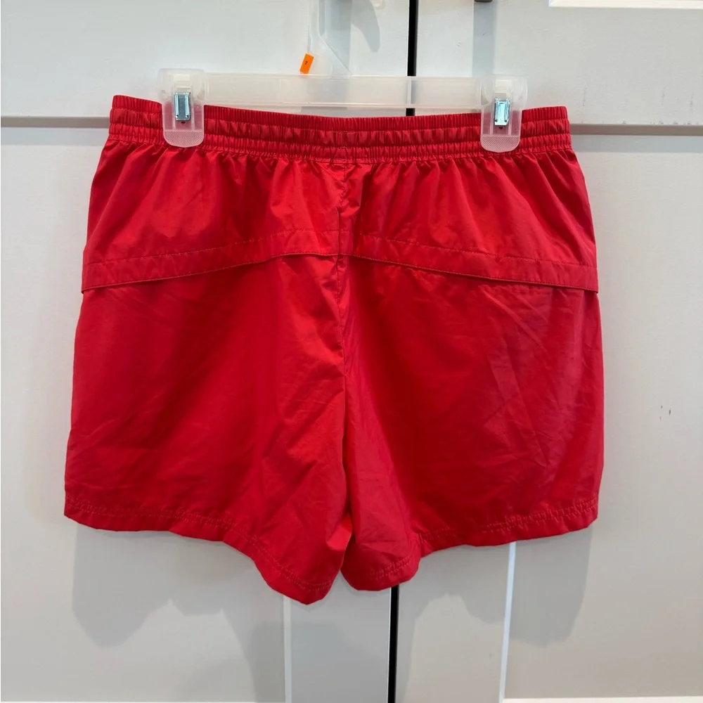 The North Face Women's Red Outline Shorts - Picture 2 of 5